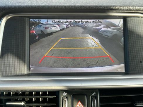 Used 2020 Kia Optima LX image 17