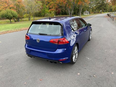 Used 2017 Volkswagen Golf 4-Door image 20