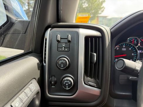 Used 2018 GMC Sierra 1500 SLT AWD/4WD image 16