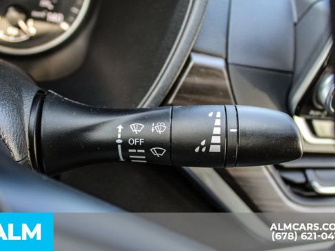 Used 2025 Nissan Altima 2.5 SV FWD image 29