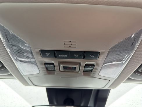 Used 2023 Toyota RAV4 XLE image 22