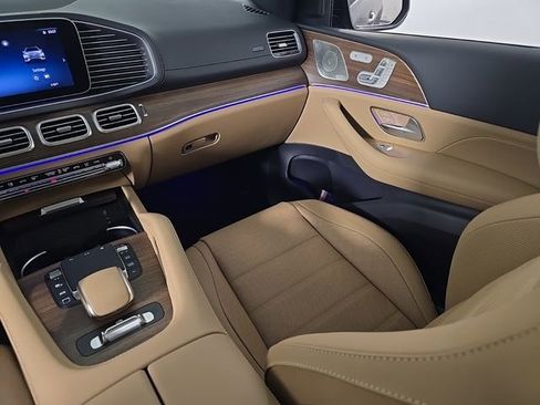 New 2026 Mercedes-Benz GLS 450 4MATIC image 26