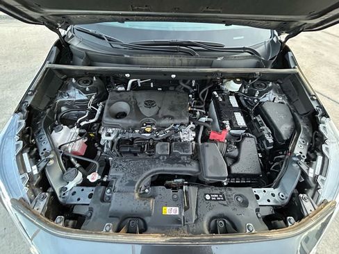 Used 2024 Toyota RAV4 XLE Premium image 32