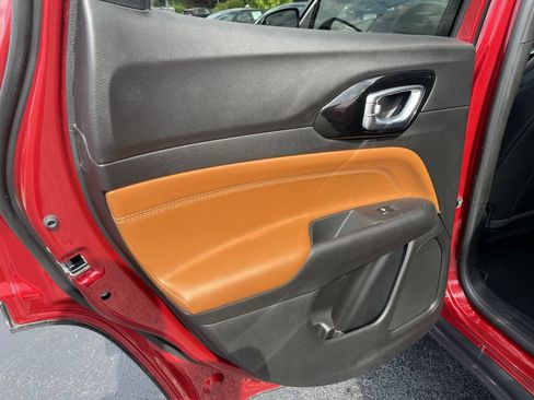Used 2025 Jeep Compass Limited AWD/4WD image 22