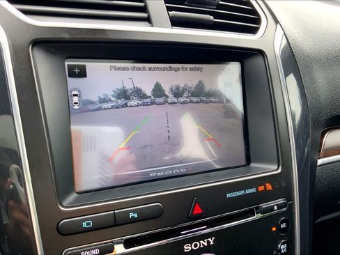 Used 2018 Ford Explorer Limited FWD image 27