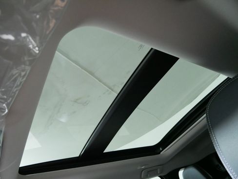 New 2025 Mitsubishi Outlander SEL image 8