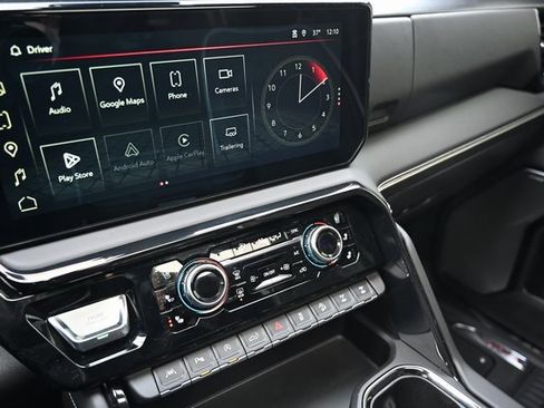 Used 2024 GMC Sierra 1500 AT4X image 19