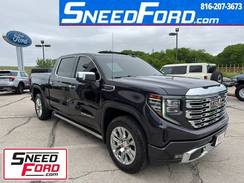 Used 2022 GMC Sierra 1500 Denali AWD/4WD image 1