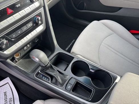 Used 2019 Hyundai Sonata SE image 24
