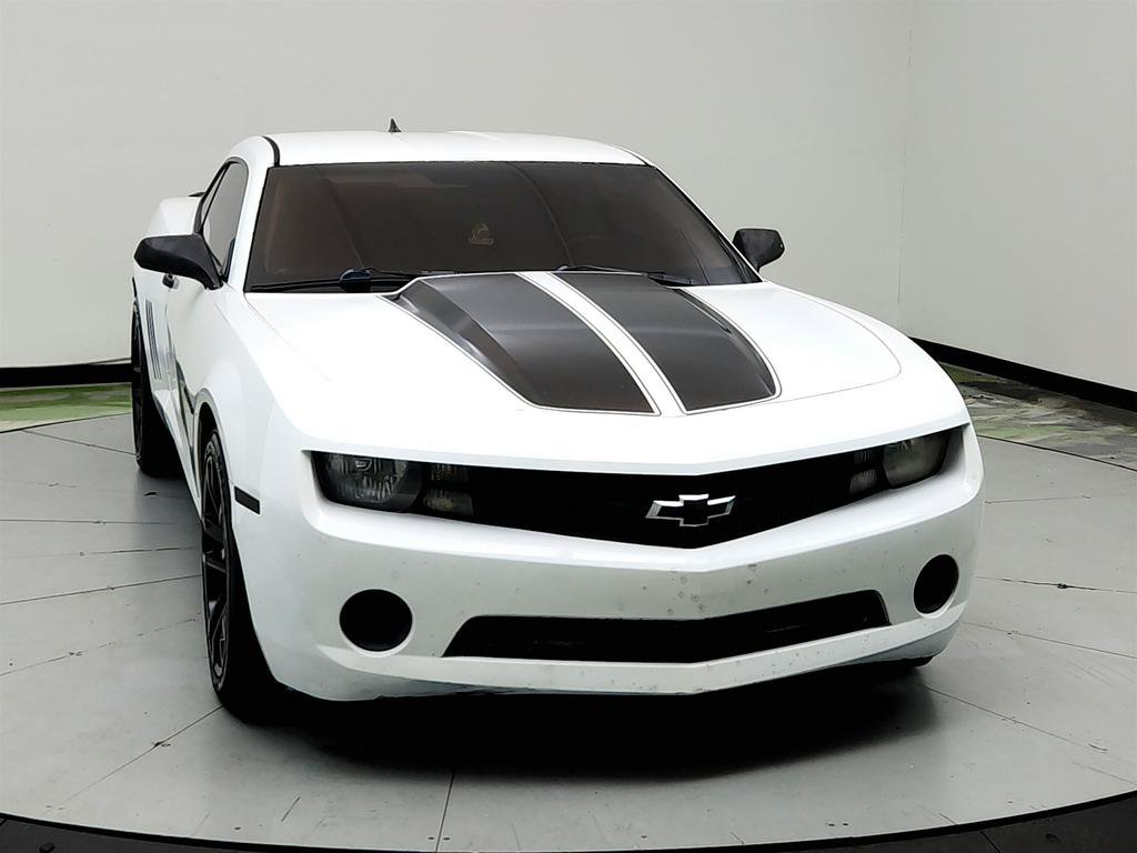 Used 2012 Chevrolet Camaro LS RWD image 2
