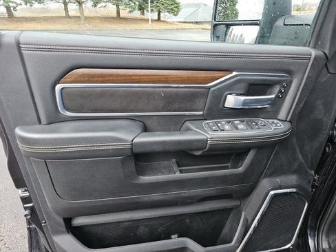Used 2024 RAM 2500 Laramie w/ Safety Group AWD/4WD image 19