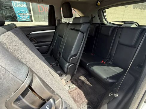 Used 2016 Toyota Highlander XLE image 11