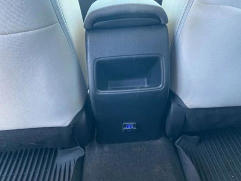 Used 2020 Toyota Corolla LE image 31