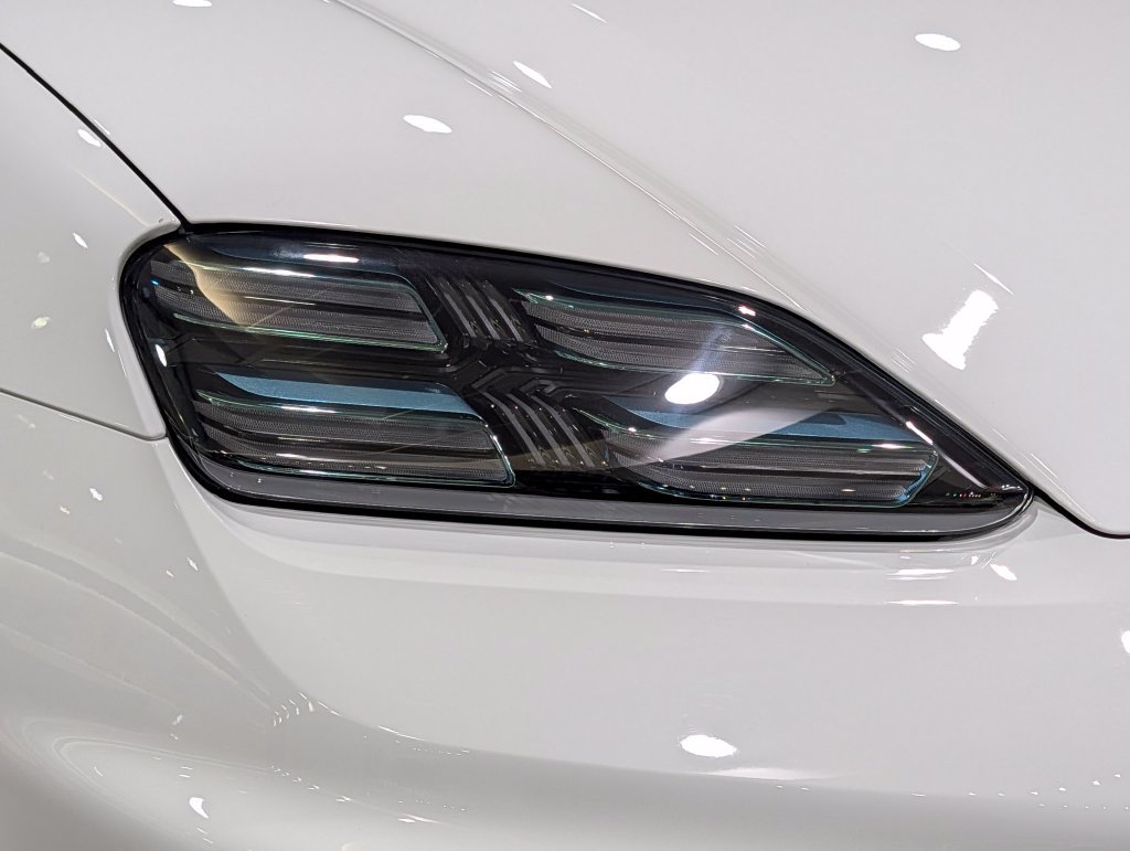 New 2026 Porsche Macan Electric RWD image 14