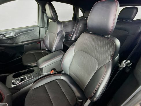 Used 2025 Ford Escape ST-Line image 24
