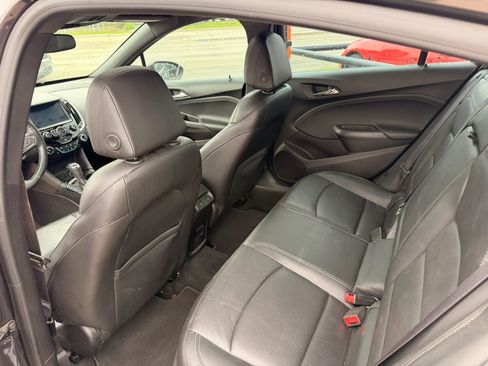 Used 2016 Chevrolet Cruze Premier image 14