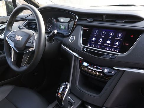 Used 2025 Cadillac XT5 Premium Luxury image 45