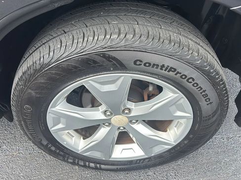 Used 2015 Subaru Forester 2.5i w/ Alloy Wheel Package image 27