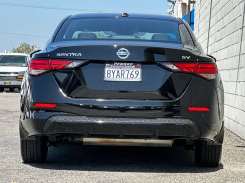 Used 2021 Nissan Sentra SV FWD image 5