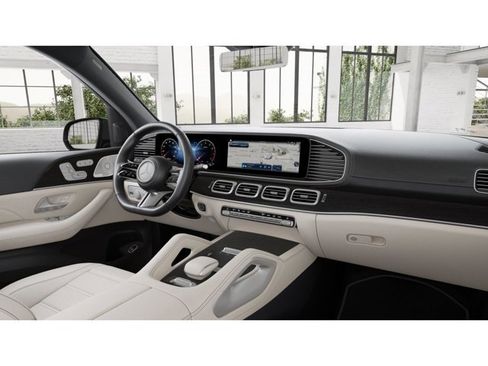 New 2026 Mercedes-Benz GLS 580 4MATIC image 6