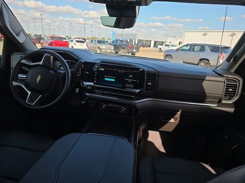 Used 2024 Chevrolet Silverado 3500 LTZ w/ LTZ Texas Edition image 15