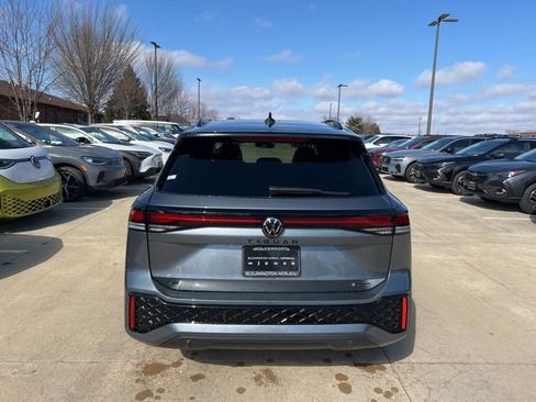 New 2026 Volkswagen Tiguan SE R-Line AWD/4WD image 5
