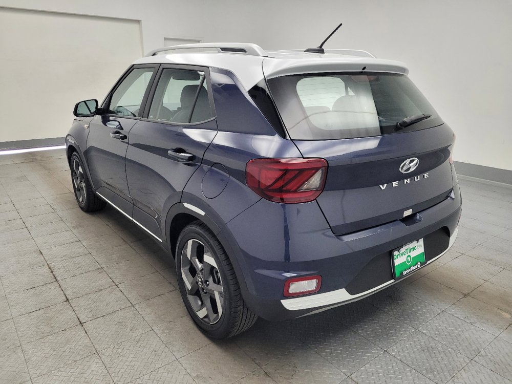 Used 2025 Hyundai Venue Limited FWD image 5