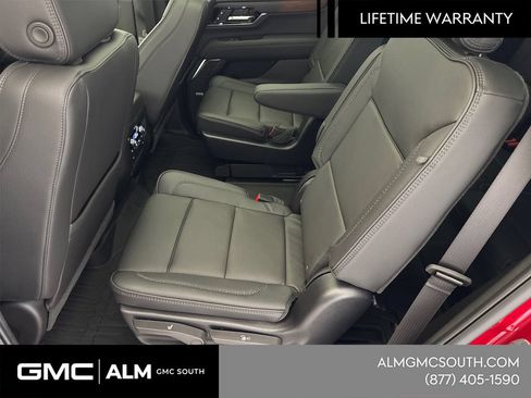 New 2026 GMC Yukon Denali w/ Sun & Power Step Package AWD/4WD image 22