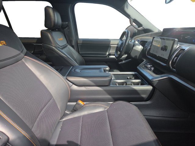 Used 2025 Ford Expedition Tremor AWD/4WD image 41