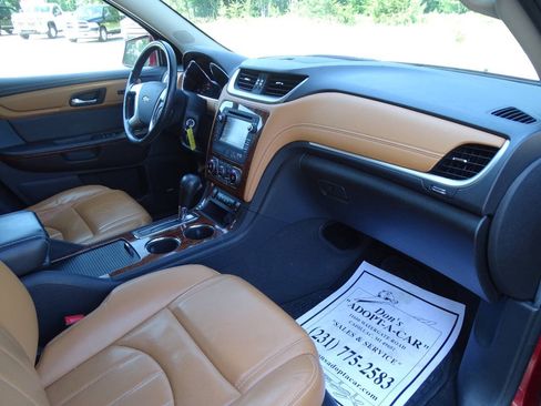 Used 2014 Chevrolet Traverse AWD LTZ image 43