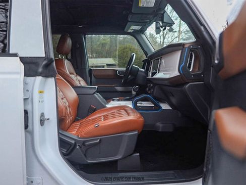 Used 2023 Ford Bronco Outer Banks image 39