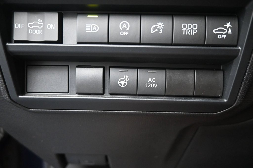 Used 2024 Toyota Tundra Limited AWD/4WD image 40