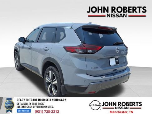 Certified 2025 Nissan Rogue SL FWD image 14