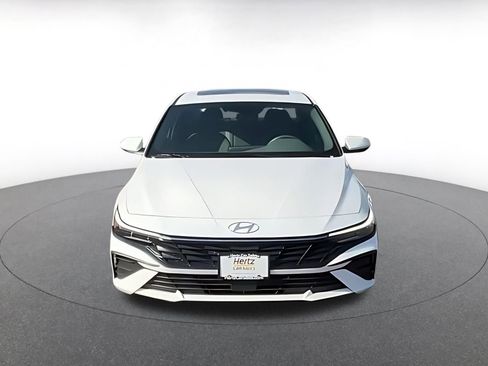 Used 2025 Hyundai Elantra SEL image 4