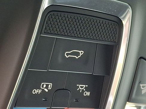 Used 2024 Jeep Grand Cherokee Altitude AWD/4WD image 24
