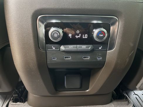 New 2026 GMC Yukon Elevation w/ Elevation Premium Package image 25