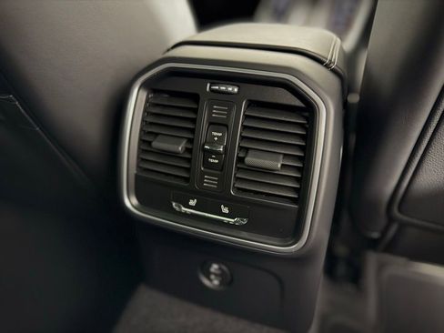 New 2026 Porsche Macan AWD/4WD image 26