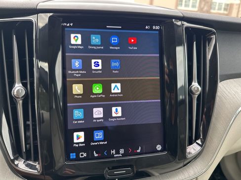 Used 2023 Volvo XC60 T8 Plus image 36