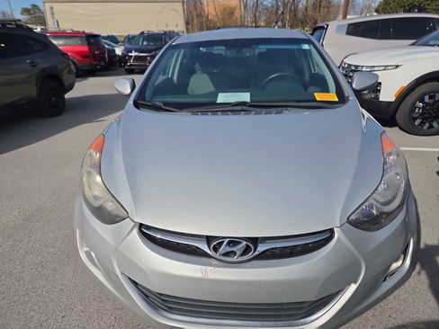Used 2013 Hyundai Elantra GLS w/ Preferred Pkg image 11
