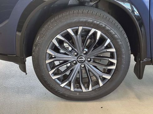 Used 2025 Nissan Rogue Platinum w/ Platinum Premium Package AWD/4WD image 7