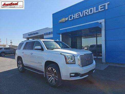 Used 2017 GMC Yukon Denali w/ Open Road Package AWD/4WD image 1