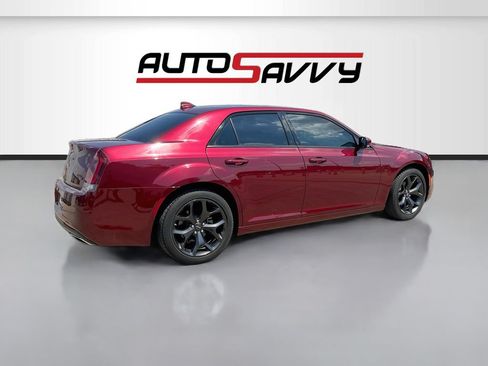 Used 2023 Chrysler 300 S w/ Comfort Group RWD image 7