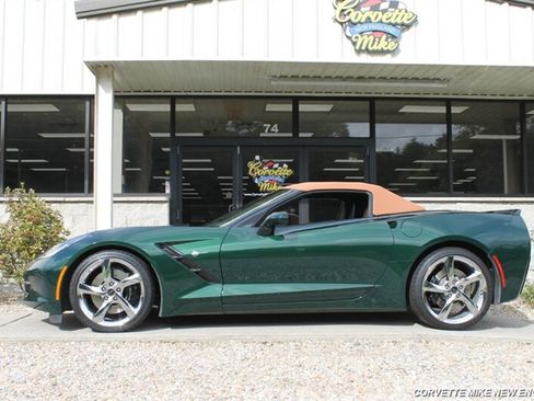 Used 2014 Chevrolet Corvette Stingray Convertible w/ 3LT Preferred Equipment Group RWD image 4