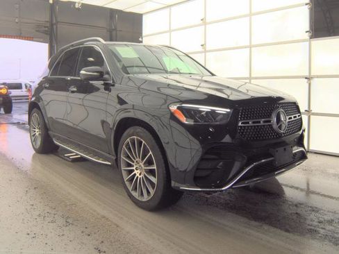 Used 2024 Mercedes-Benz GLE 450e 4MATIC w/ AMG Line Exterior image 1