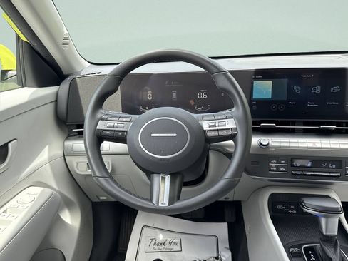 Used 2024 Hyundai Kona SEL FWD image 21