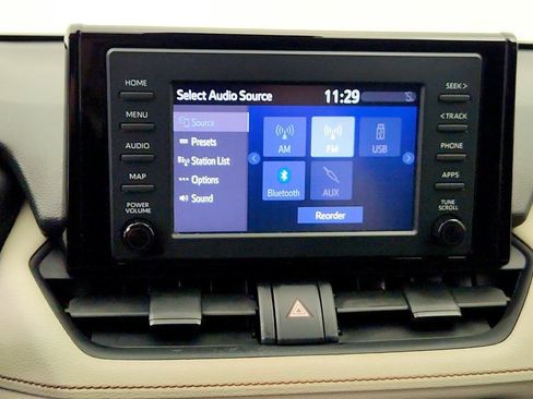 Used 2019 Toyota RAV4 XLE AWD/4WD image 19