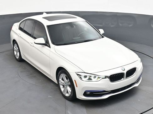 Used 2016 BMW 328i Sedan RWD image 20
