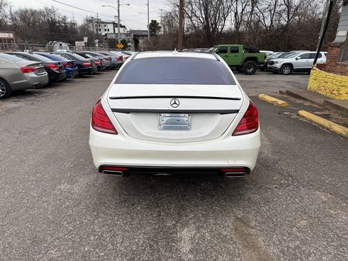 Used 2015 Mercedes-Benz S 550 Sedan image 4