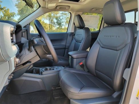 New 2025 Ford Maverick Lariat w/ Black Appearance Package image 19