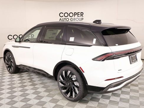 New 2026 Lincoln Nautilus Reserve w/ Jet Appearance Package image 23